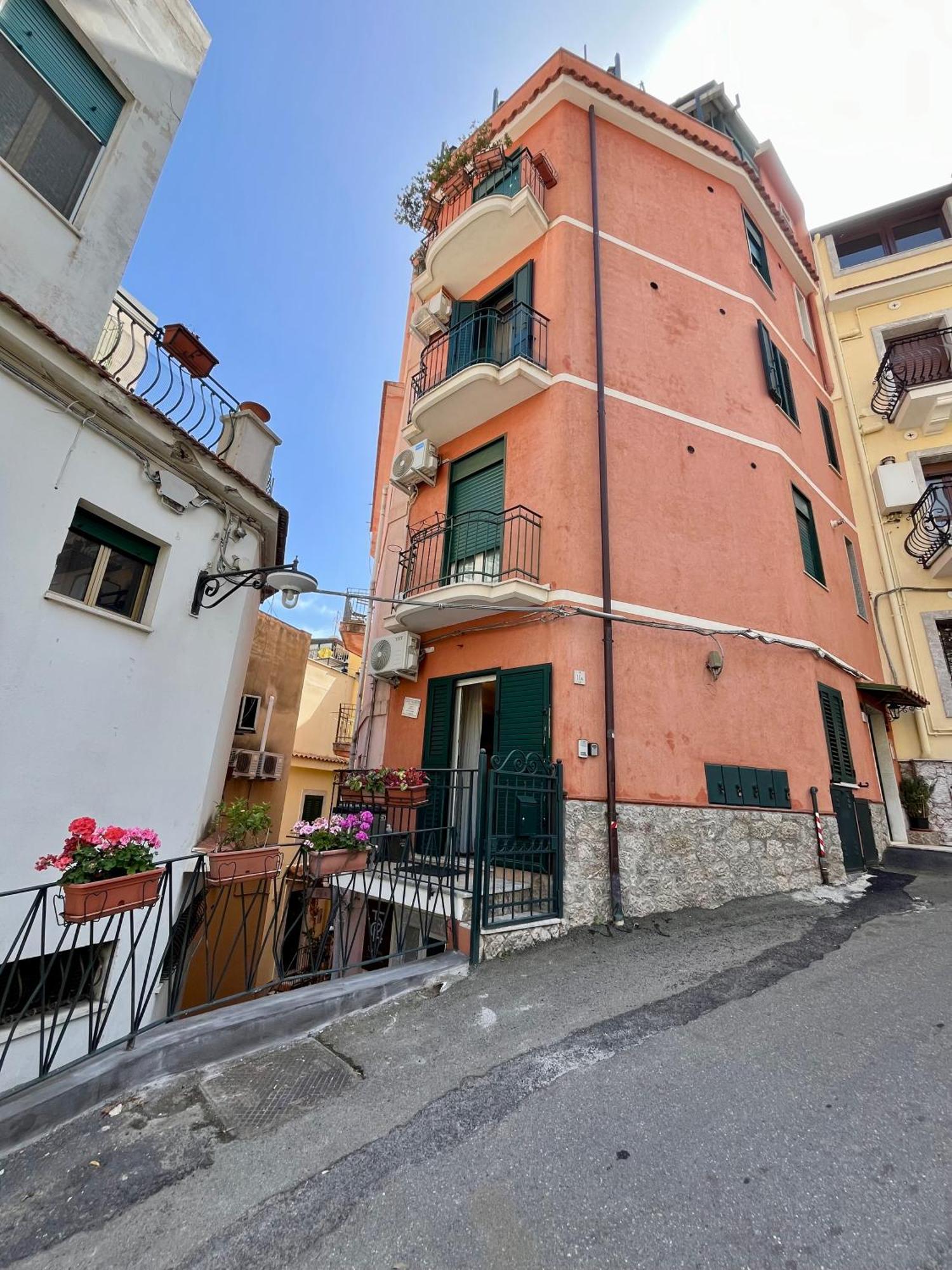 Il Siciliano Apartment Таормина Екстериор снимка